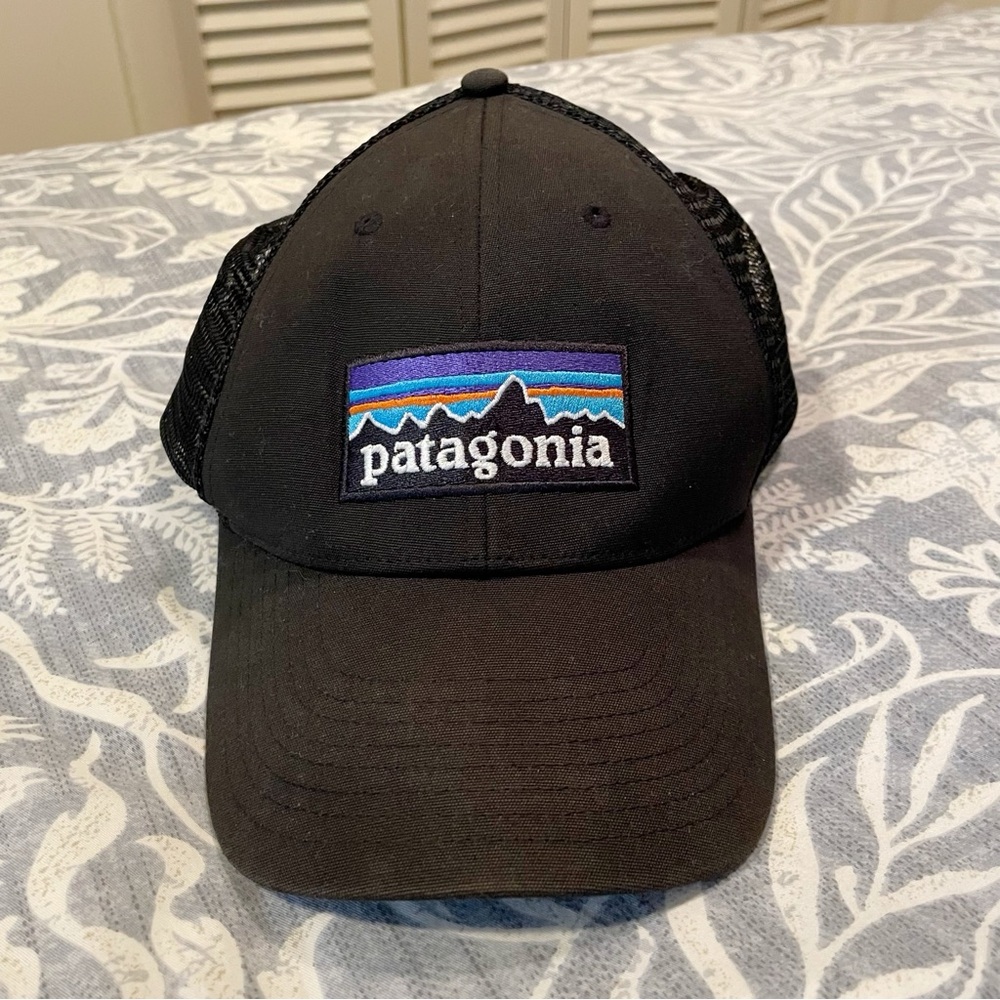 Patagonia Black Snap Back Ball Cap Hat